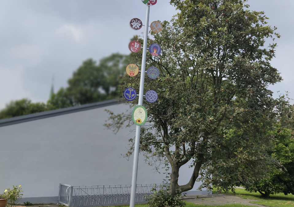 Unser Maibaum steht